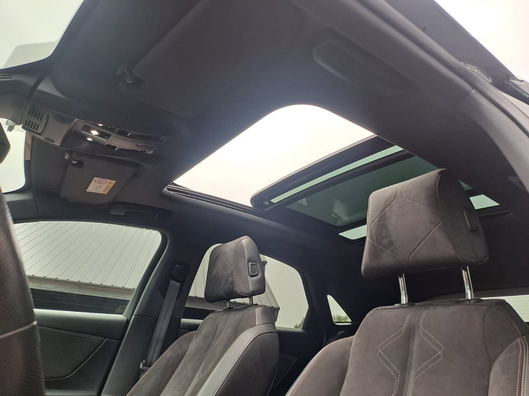 Vehicle Image 42