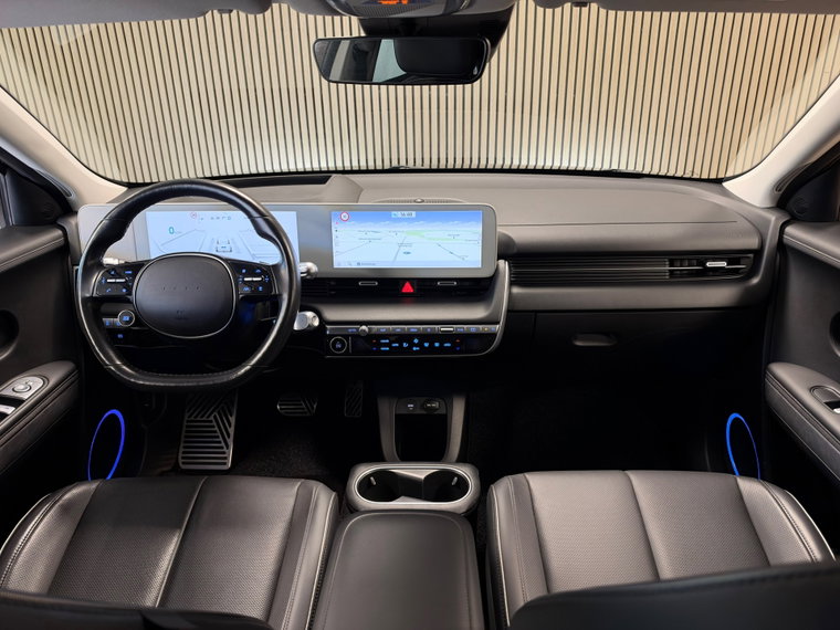 Vehicle Image 26