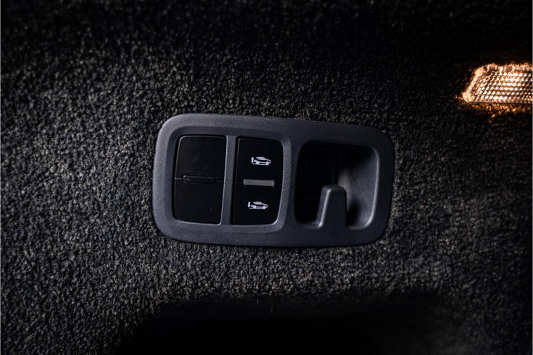 Vehicle Image 48