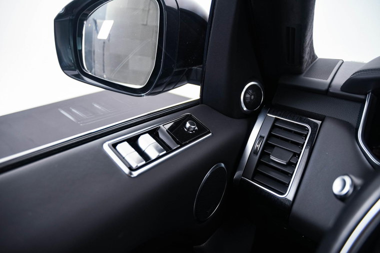 Vehicle Image 35