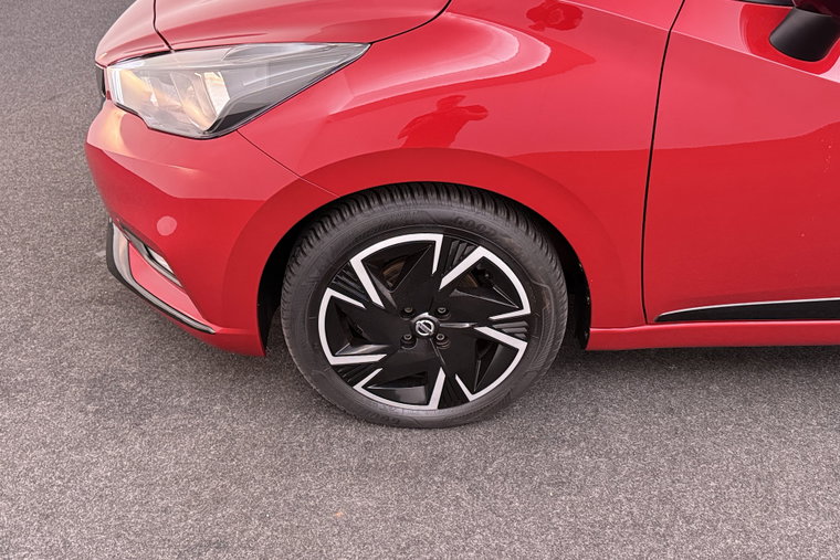 Vehicle Image 7