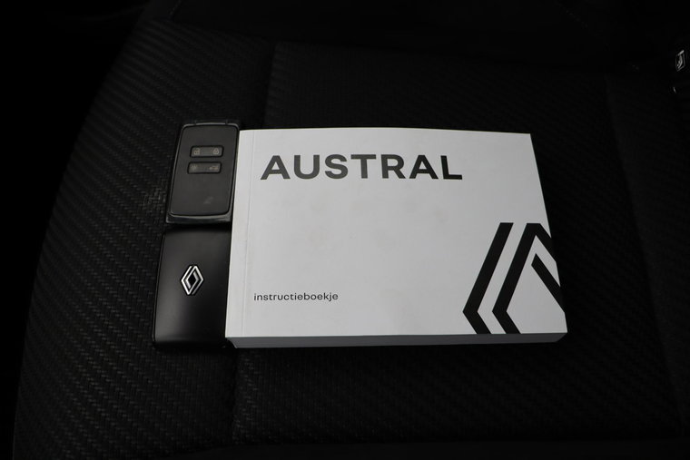 Vehicle Image 38