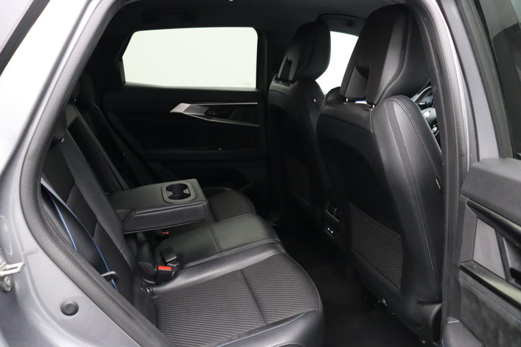 Vehicle Image 41