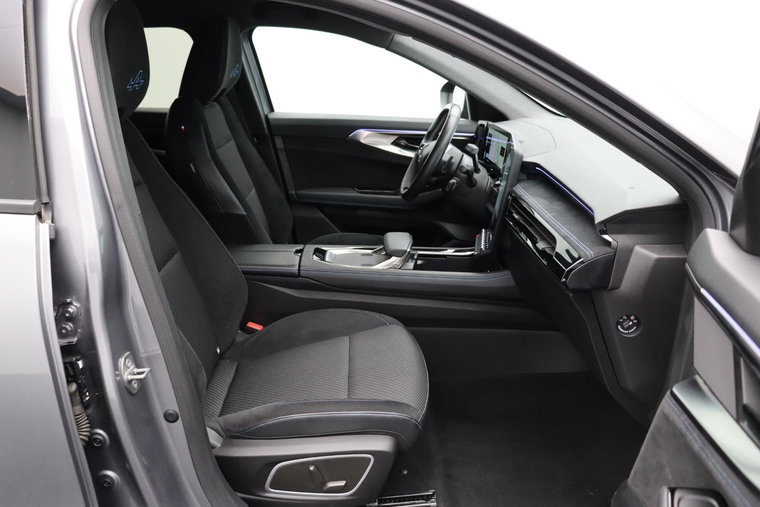 Vehicle Image 45