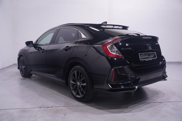 Vehicle Image 12