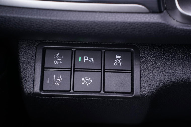 Vehicle Image 24