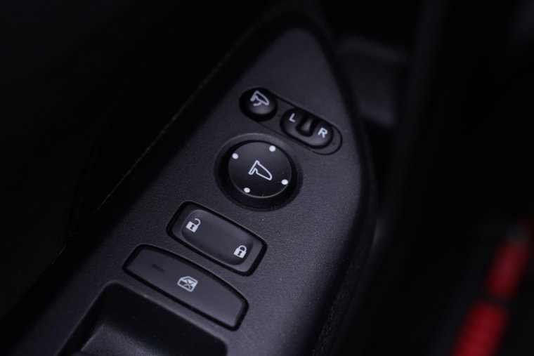 Vehicle Image 26