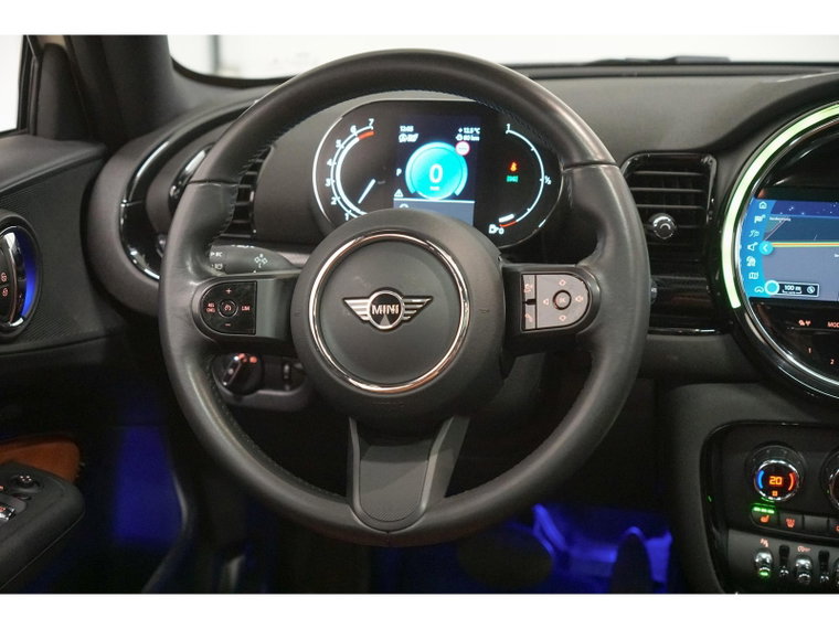 Vehicle Image 40