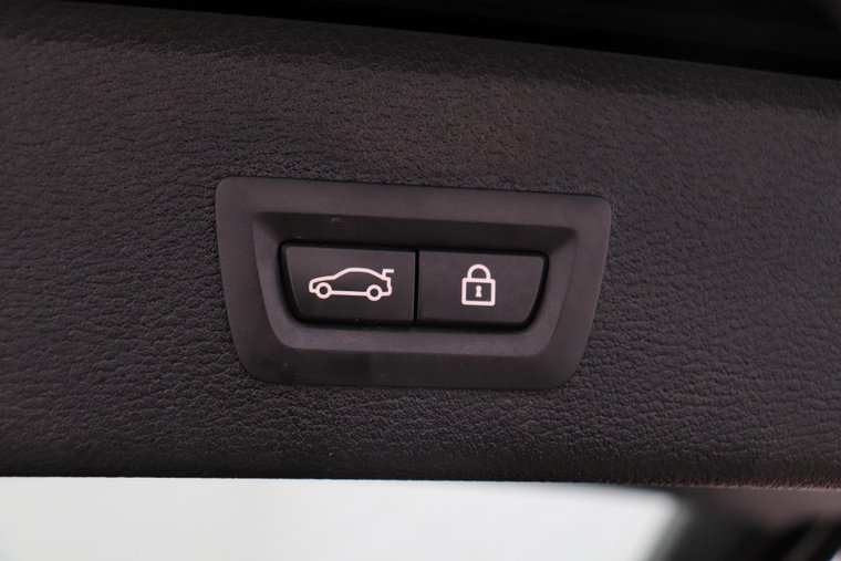 Vehicle Image 48