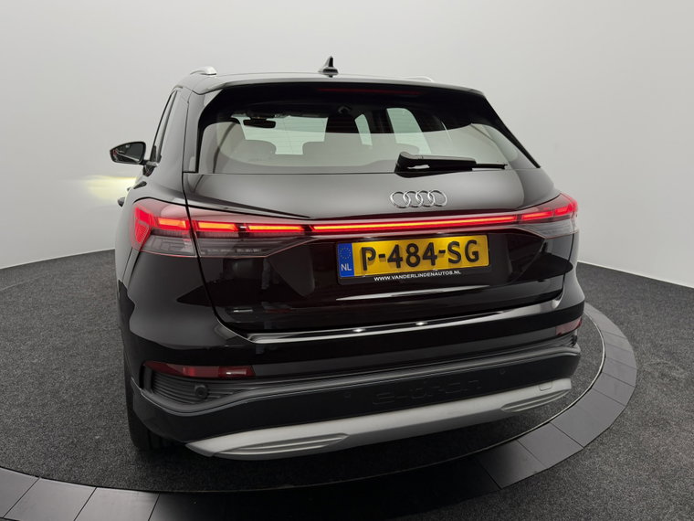 Vehicle Image 30