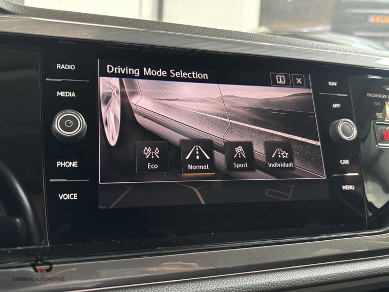 Vehicle Image 45