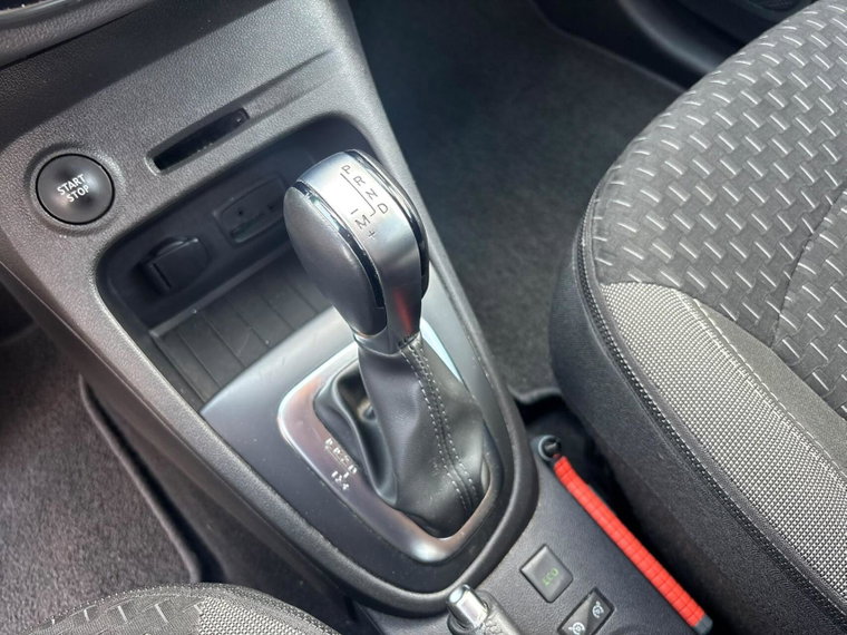 Vehicle Image 26