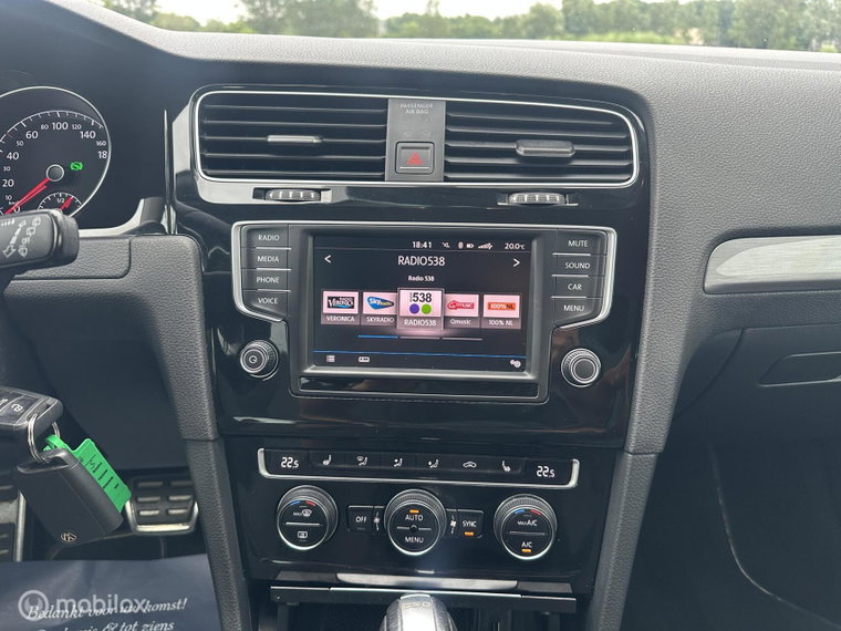 Vehicle Image 26