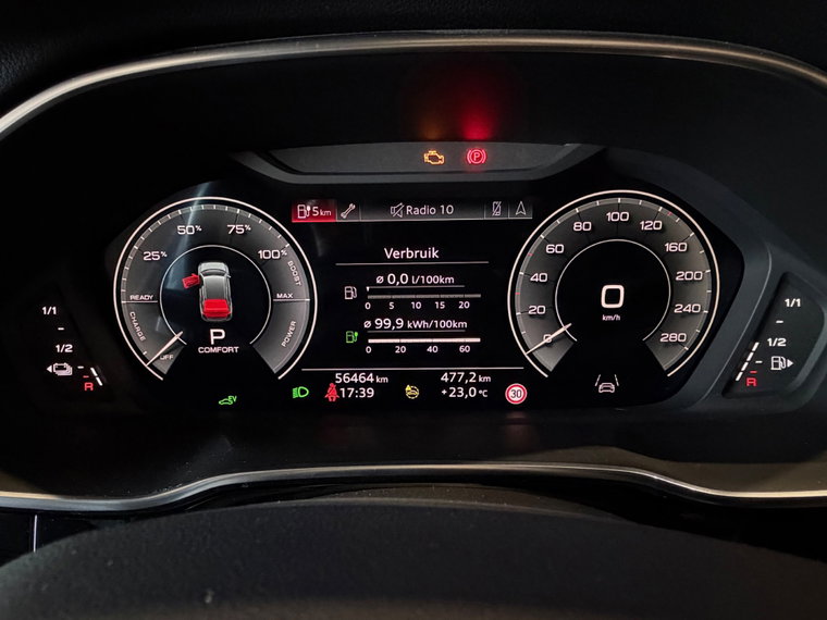 Vehicle Image 25