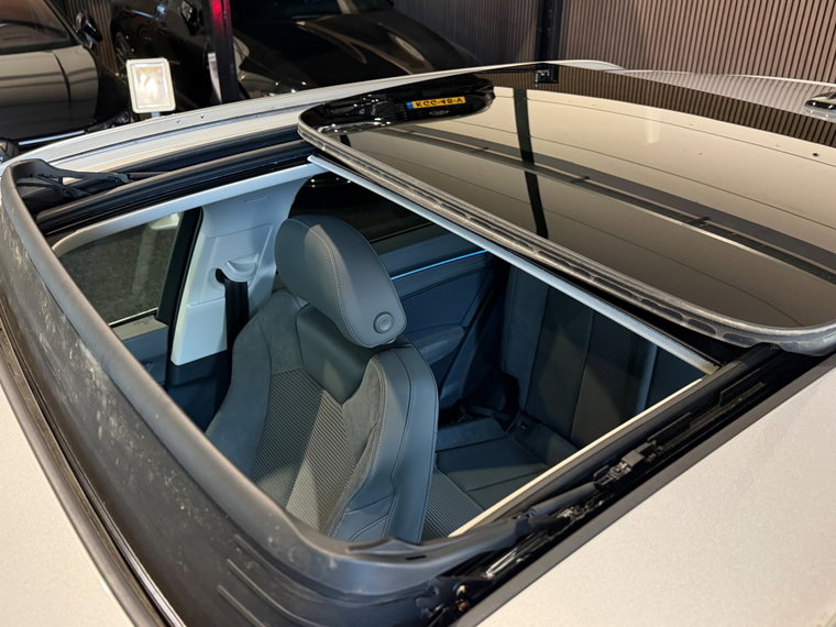 Vehicle Image 37