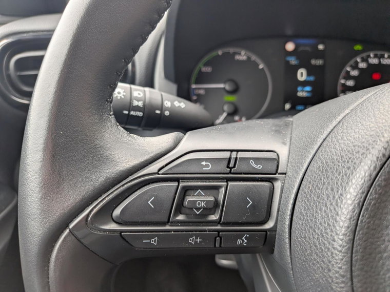 Vehicle Image 15