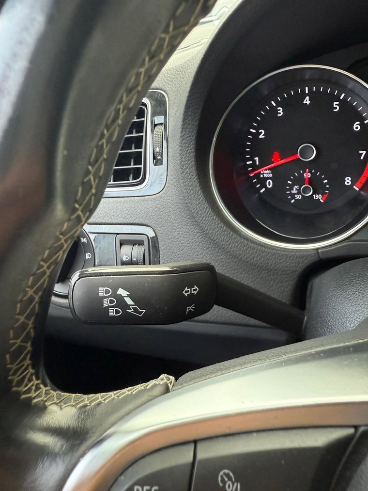 Vehicle Image 40