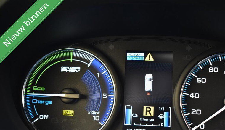 Vehicle Image 35