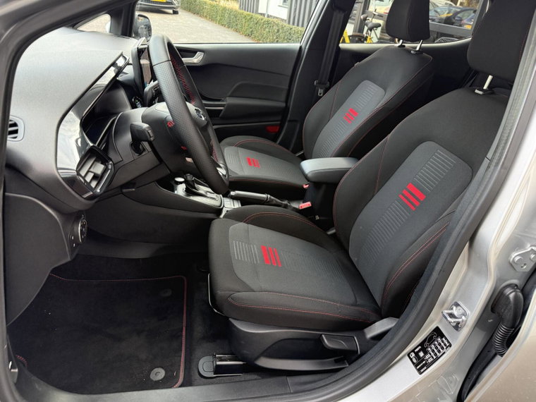 Vehicle Image 15