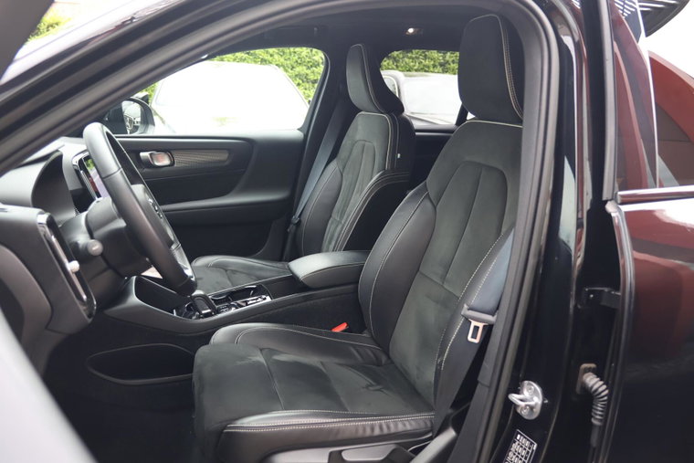 Vehicle Image 22