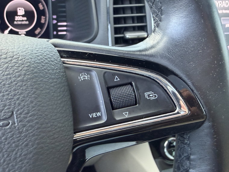 Vehicle Image 43