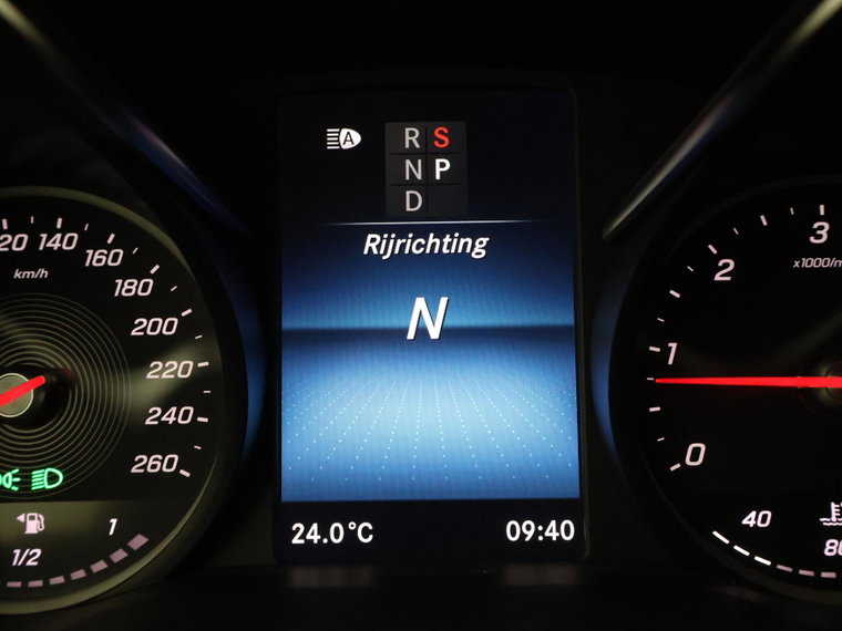 Vehicle Image 38