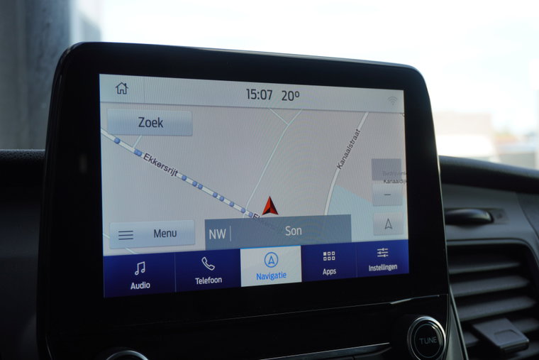 Vehicle Image 12