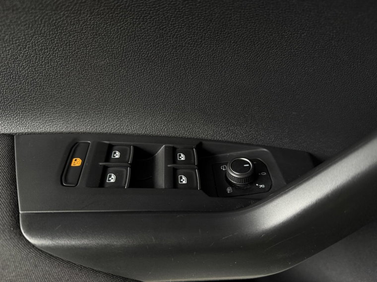 Vehicle Image 27