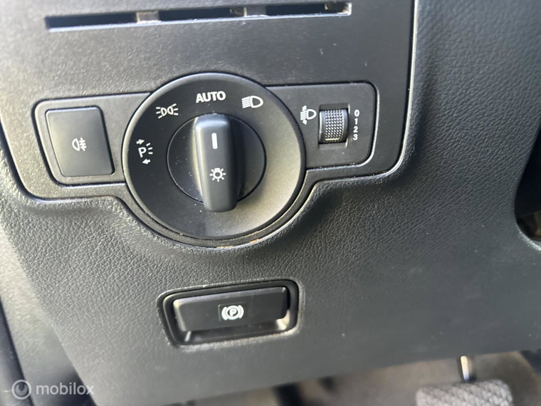 Vehicle Image 26