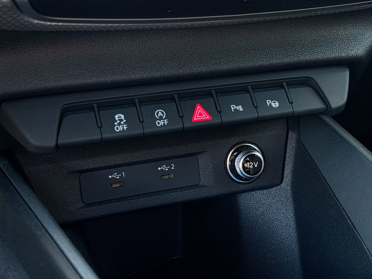 Vehicle Image 36