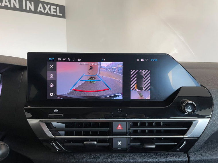 Vehicle Image 31