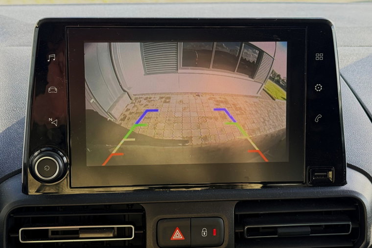 Vehicle Image 19