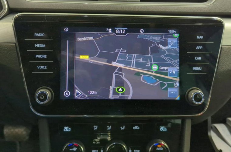 Vehicle Image 9