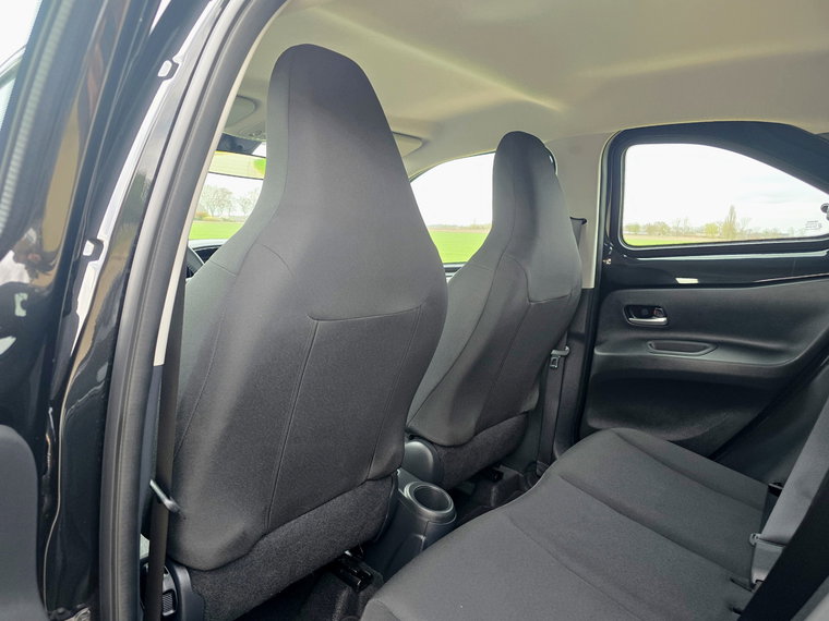 Vehicle Image 30