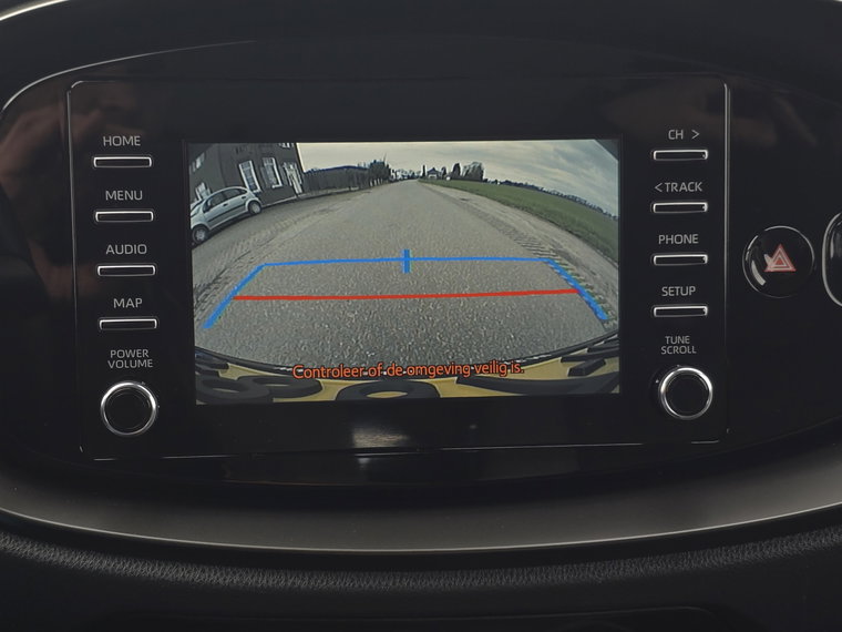 Vehicle Image 38