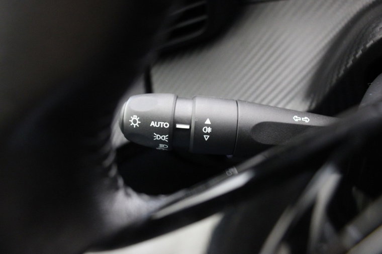 Vehicle Image 24