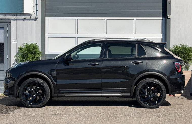Vehicle Image 7