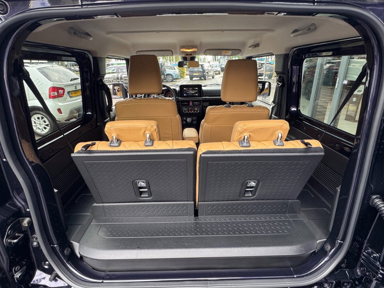 Vehicle Image 15