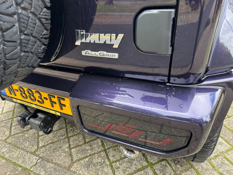 Vehicle Image 19