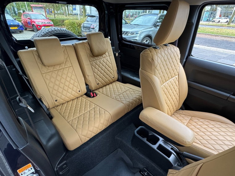 Vehicle Image 31