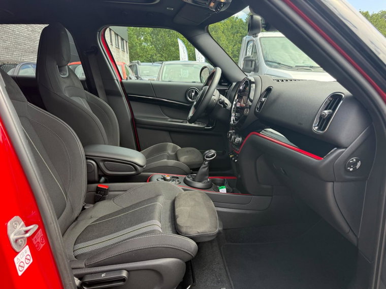 Vehicle Image 45