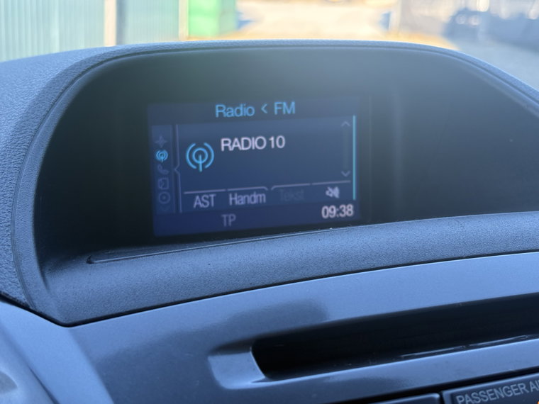 Vehicle Image 19