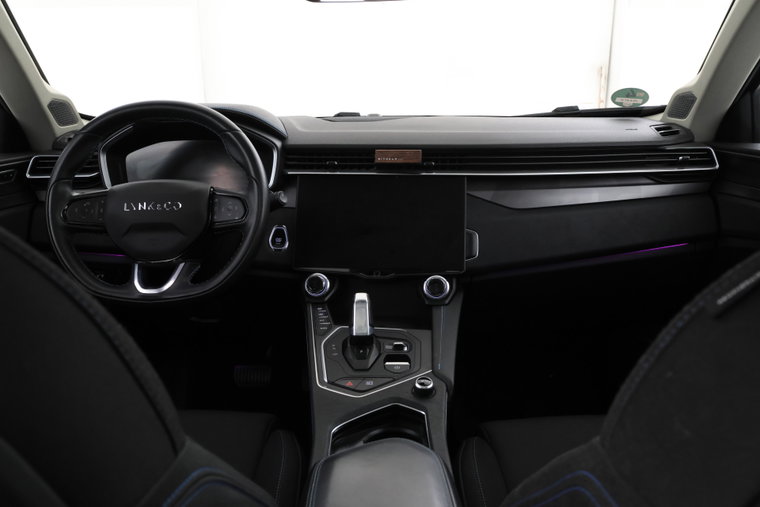 Vehicle Image 26