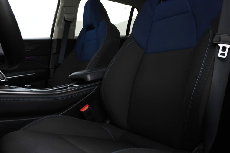 Vehicle Image 36