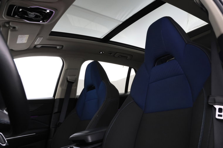 Vehicle Image 37
