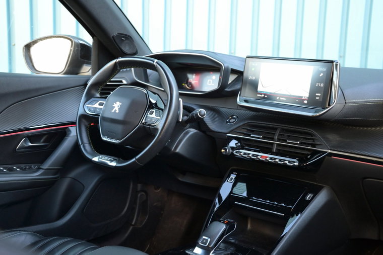 Vehicle Image 9