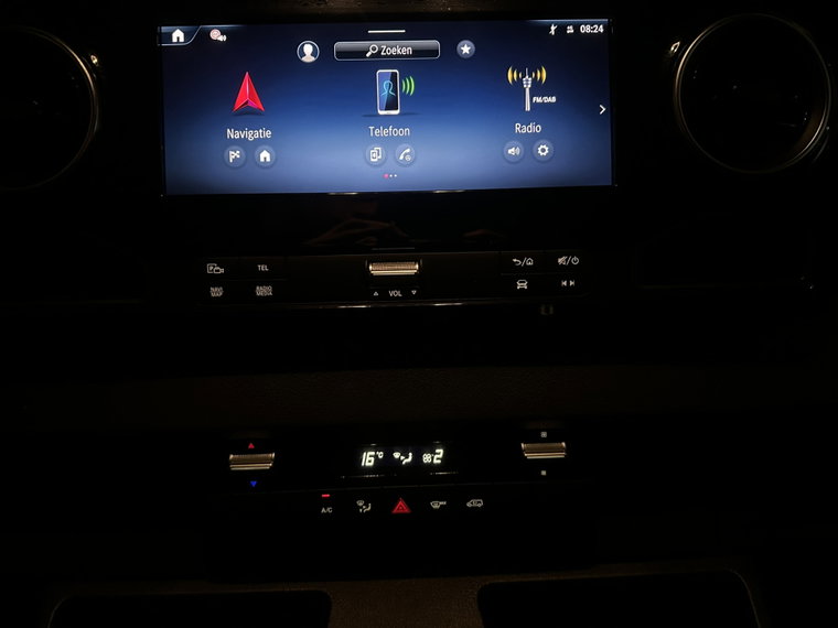 Vehicle Image 20