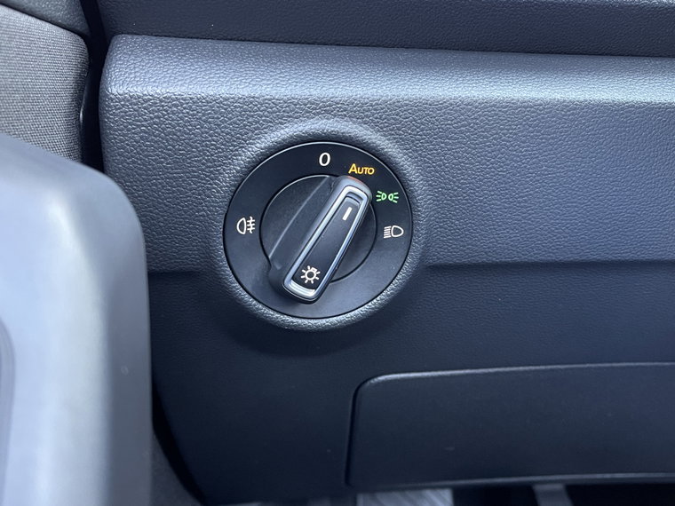 Vehicle Image 26