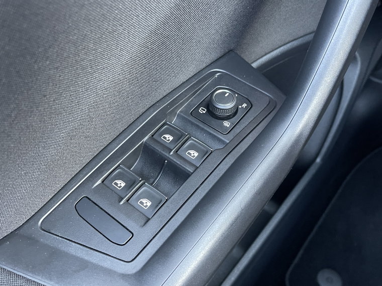 Vehicle Image 27