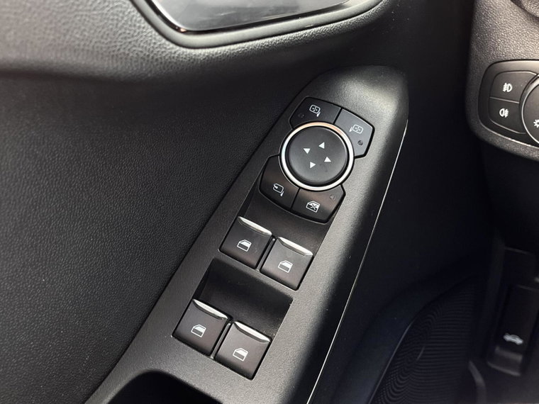 Vehicle Image 24